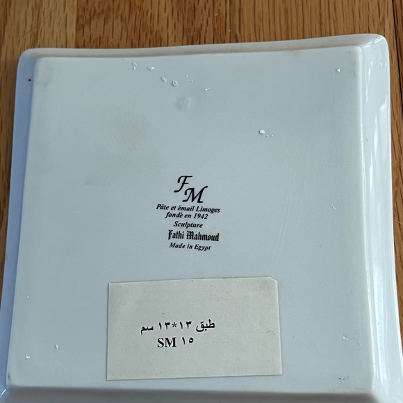 Mask of Tutankhamun Plate - Picture 2 of 4